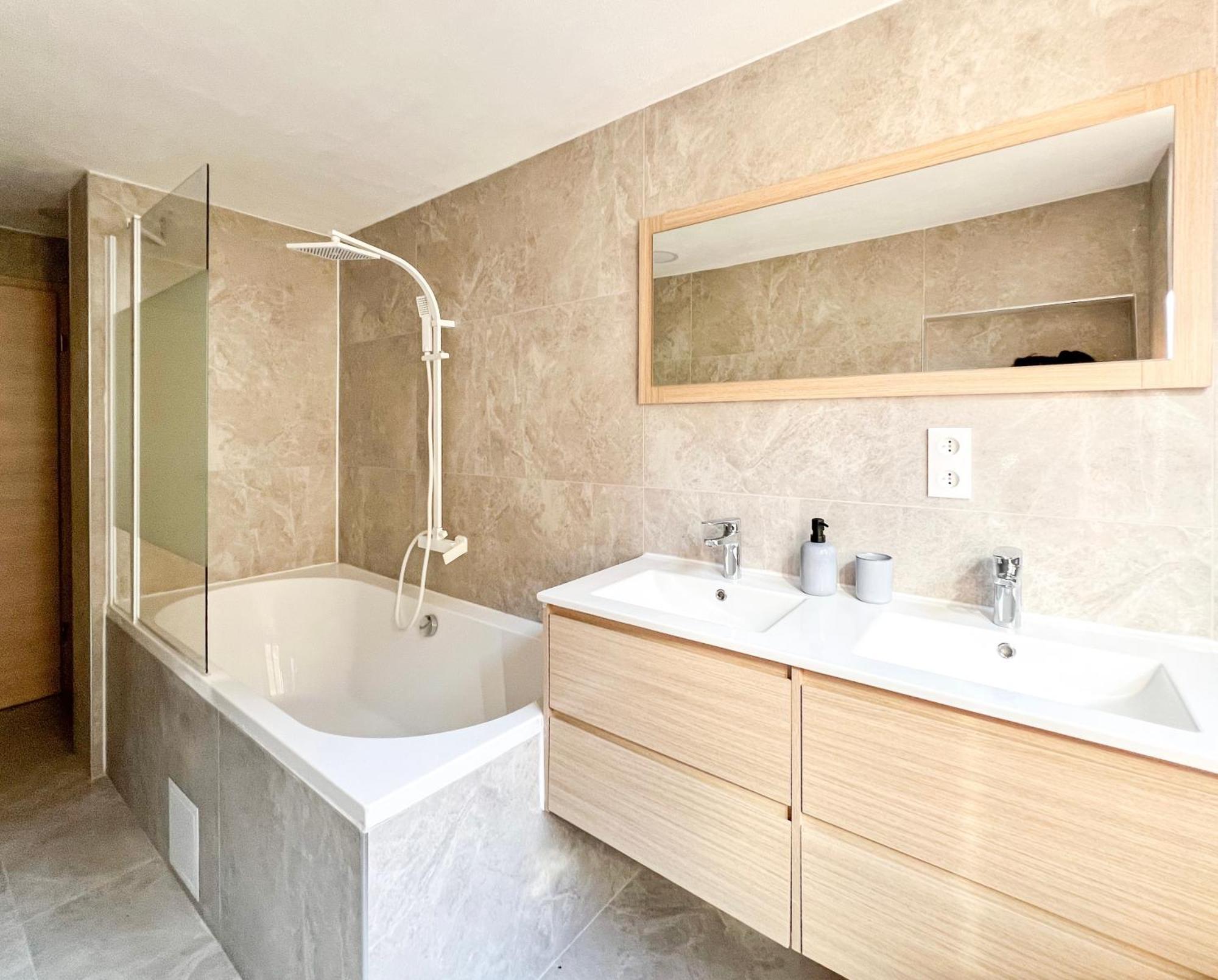 Tresor Cache - Petite Venise - 8 People Apartment
